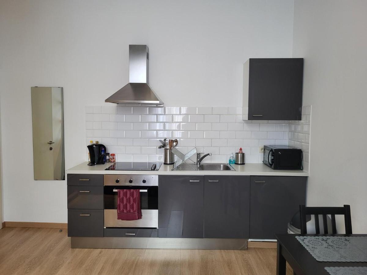 Studios Idealement Situes - Eu Etterbeek Exteriör bild