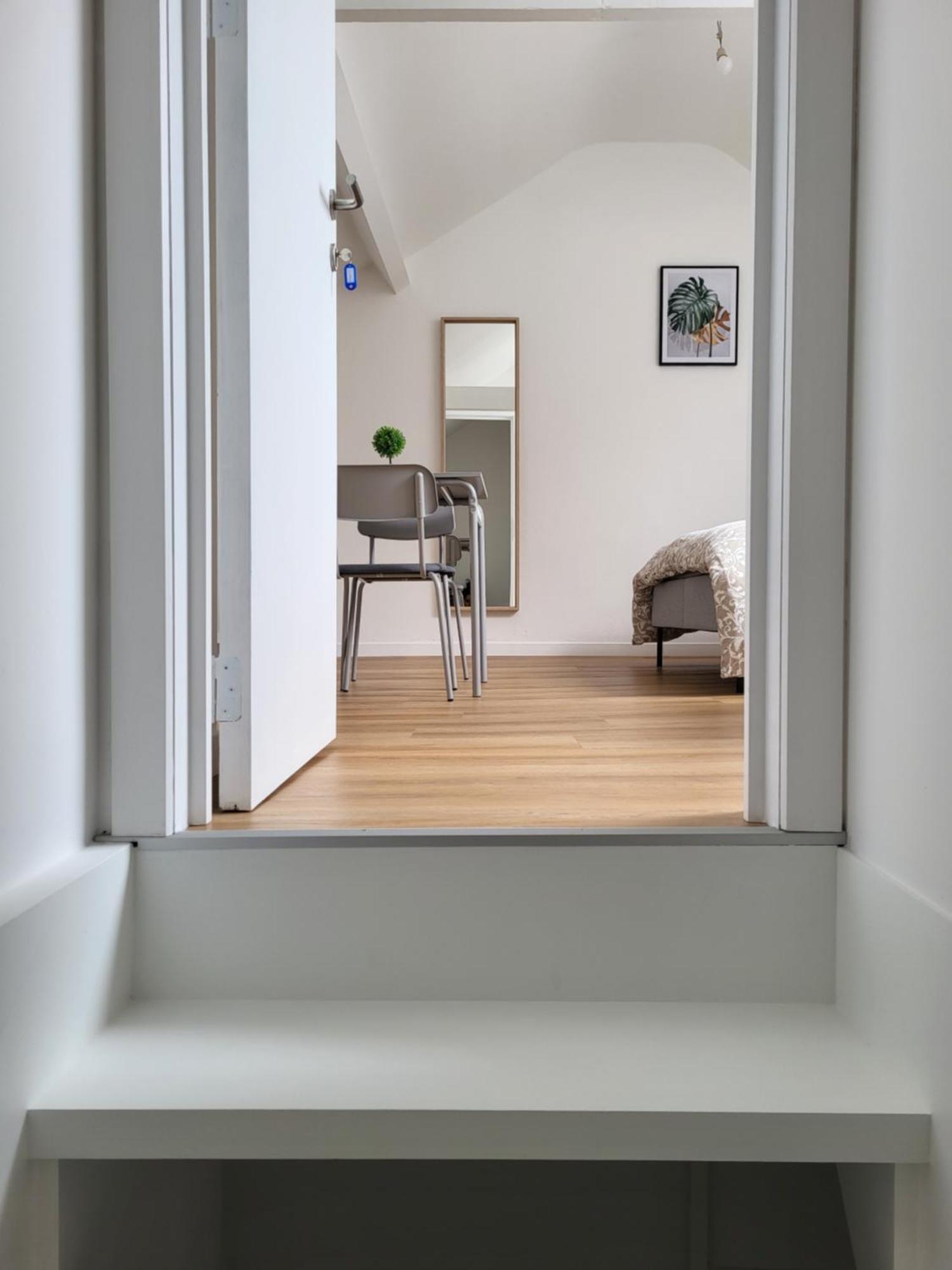 Studios Idealement Situes - Eu Etterbeek Rum bild